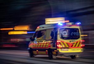 Mentőautó éjszaka